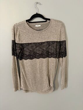 Maurice’s Women's Beige Long-Sleeve Top with Black Lace Trim